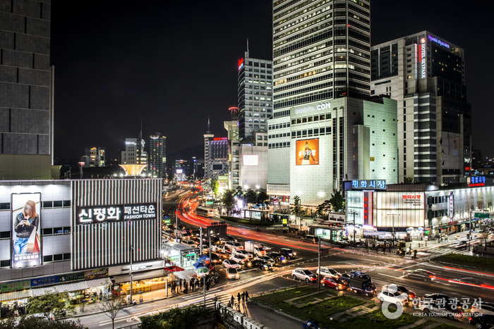 韓國東大門夜景與時尚街區